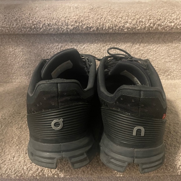 On cloud - Picture 3 of 6